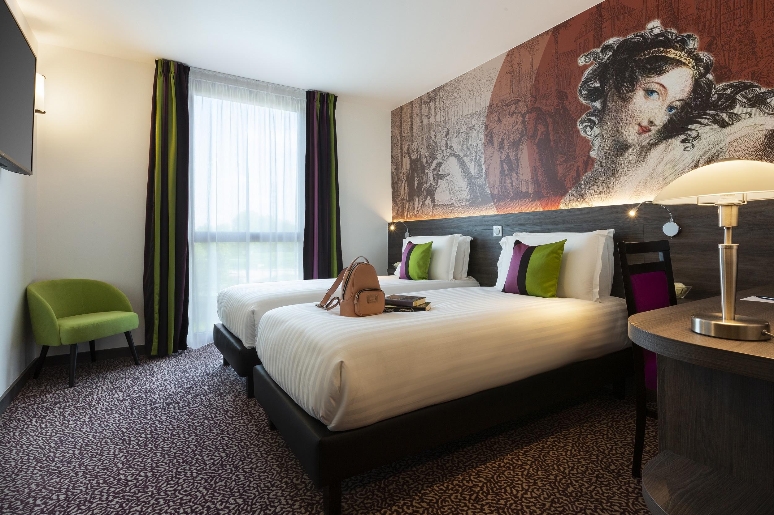 Hotel Roi Soleil Prestige Plaisir - St Quentin Экстерьер фото